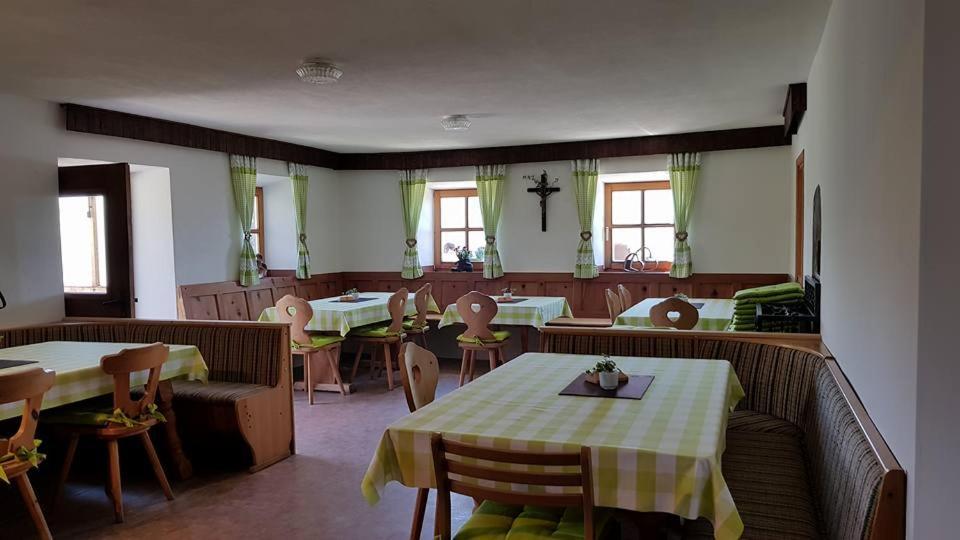Enzianhuette Berggasthaus San Leonardo in Passiria Zewnętrze zdjęcie